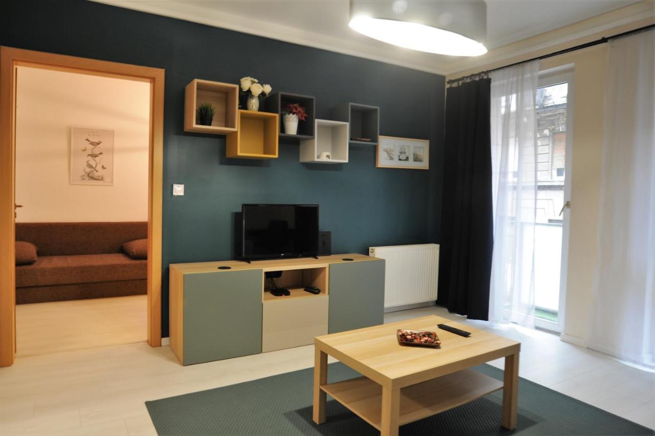 Lovely Apartment In The Heart Of Budapest Exterior photo